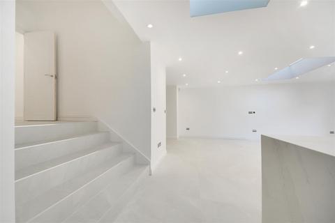 undefined, Newberries Avenue, Radlett WD7