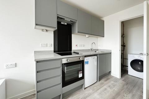 Studio to rent, Bevington Bush, Liverpool, L3