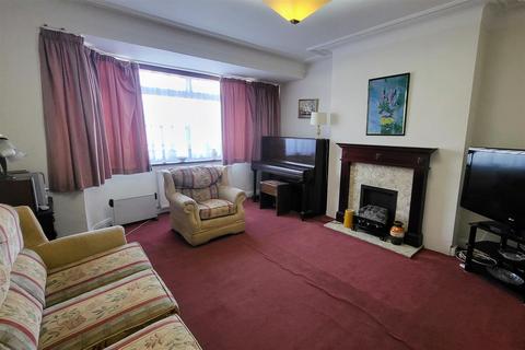 undefined, Cat Hill, East Barnet, EN4