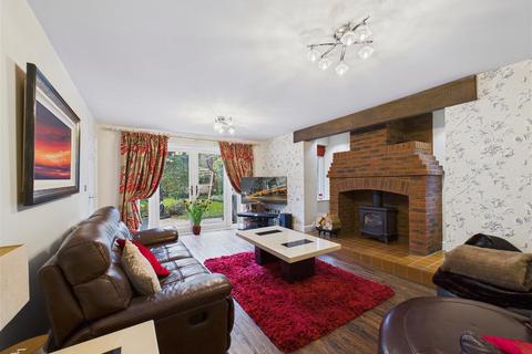 5 bedroom detached house for sale, Millias Close, Brough