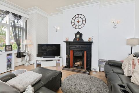 6 bedroom terraced house for sale, Granville Square, Scarborough YO11
