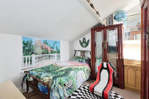 6 bedroom terraced house for sale, Granville Square, Scarborough YO11