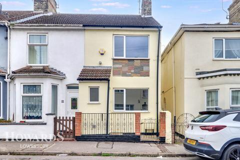 3 bedroom terraced house for sale, Cambridge Road, Lowestoft