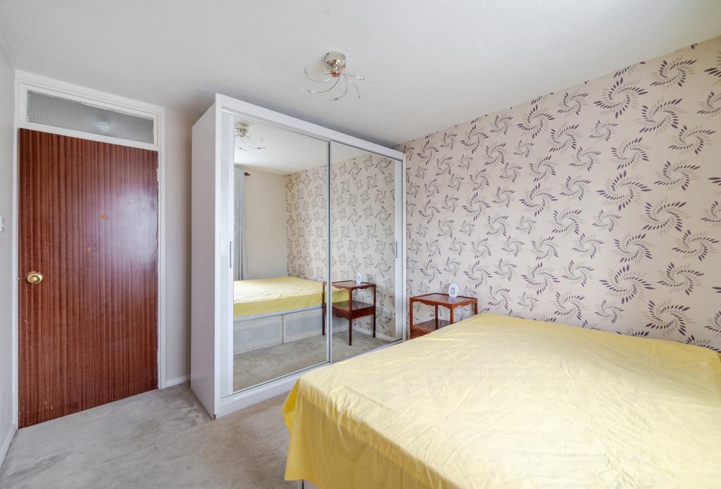 1369269-7-68ecf14...