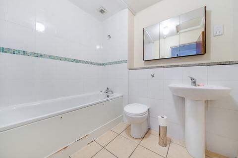 1 bedroom apartment for sale, Firs Close, Mitcham CR4