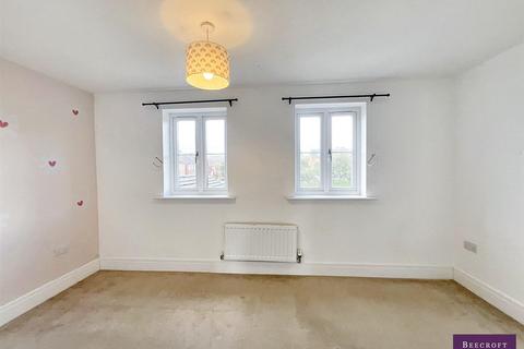 32 Bellscroft, Wombwell, Barnsley, S73 0UZ