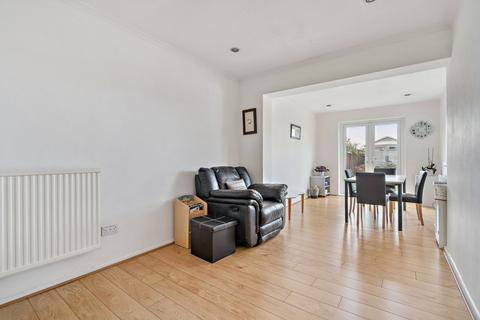 4 bedroom end of terrace house for sale, Highwood Avenue, Bushey, WD23
