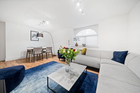 2 bedroom flat to rent, Iverna Court, Kensington