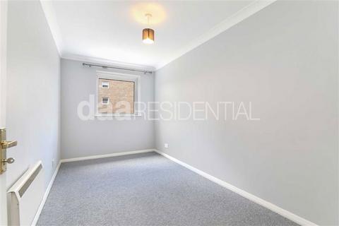 2 bedroom flat to rent, Jardine Road, London E1W
