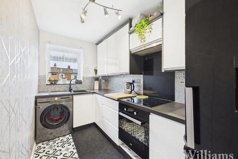 2 bedroom apartment for sale, Willow Road, Aylesbury HP19
