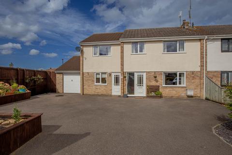 4 bedroom semi-detached house for sale, White Lion Park, Malmesbury, SN16