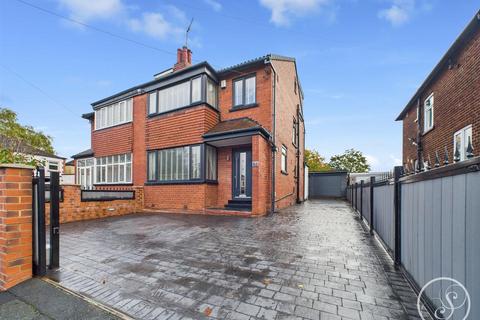 4 bedroom semi-detached house for sale, St. Matthews Walk, Leeds