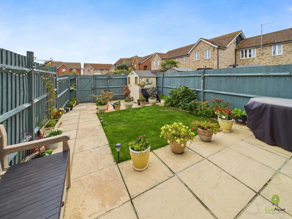 Rear Garden James Hillier Ewe Move Bexley and Dartf
