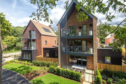 undefined, Concorde Drive, Weybridge, KT13