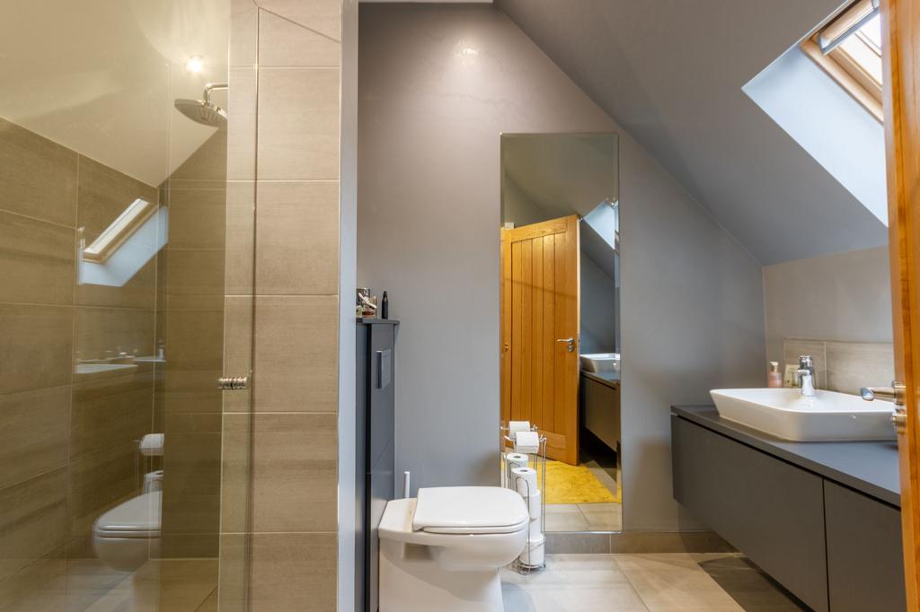 Master ensuite