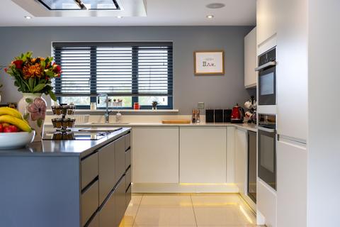 5 bedroom detached house for sale, Symphony Grove, Worcester WR2