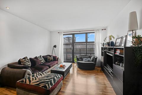 2 bedroom flat for sale, Carmine Wharf, 30 Copenhagen Place, London