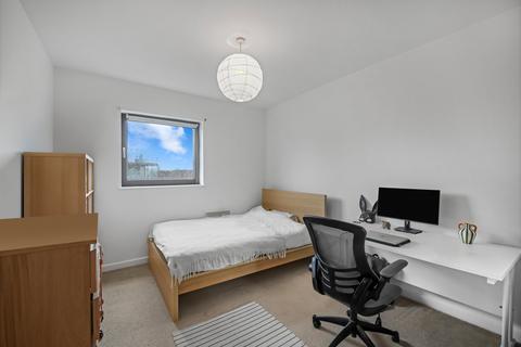 2 bedroom flat for sale, Carmine Wharf, 30 Copenhagen Place, London