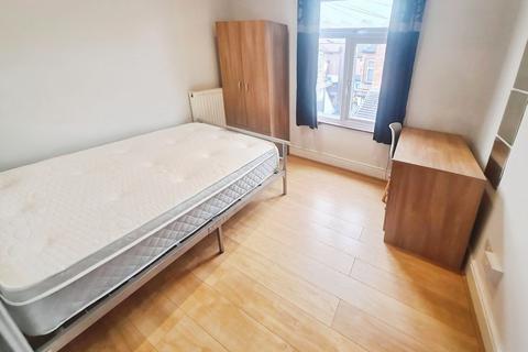 Cawdor Road, Manchester, Greater Manchester, M14
