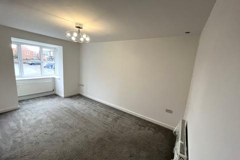 3 bedroom detached house to rent, Connaught Avenue, Radcliffe, M26