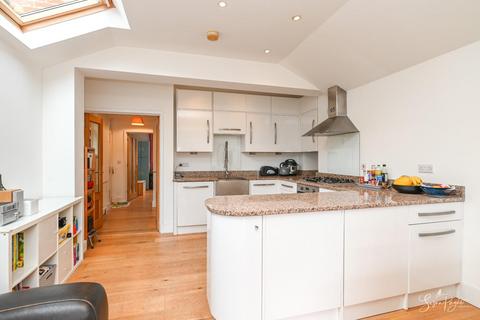 3 bedroom semi-detached house for sale, Osborne Road, East Cowes