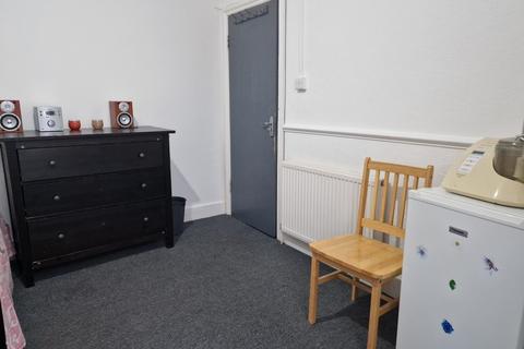 1 bedroom terraced house to rent, London N18