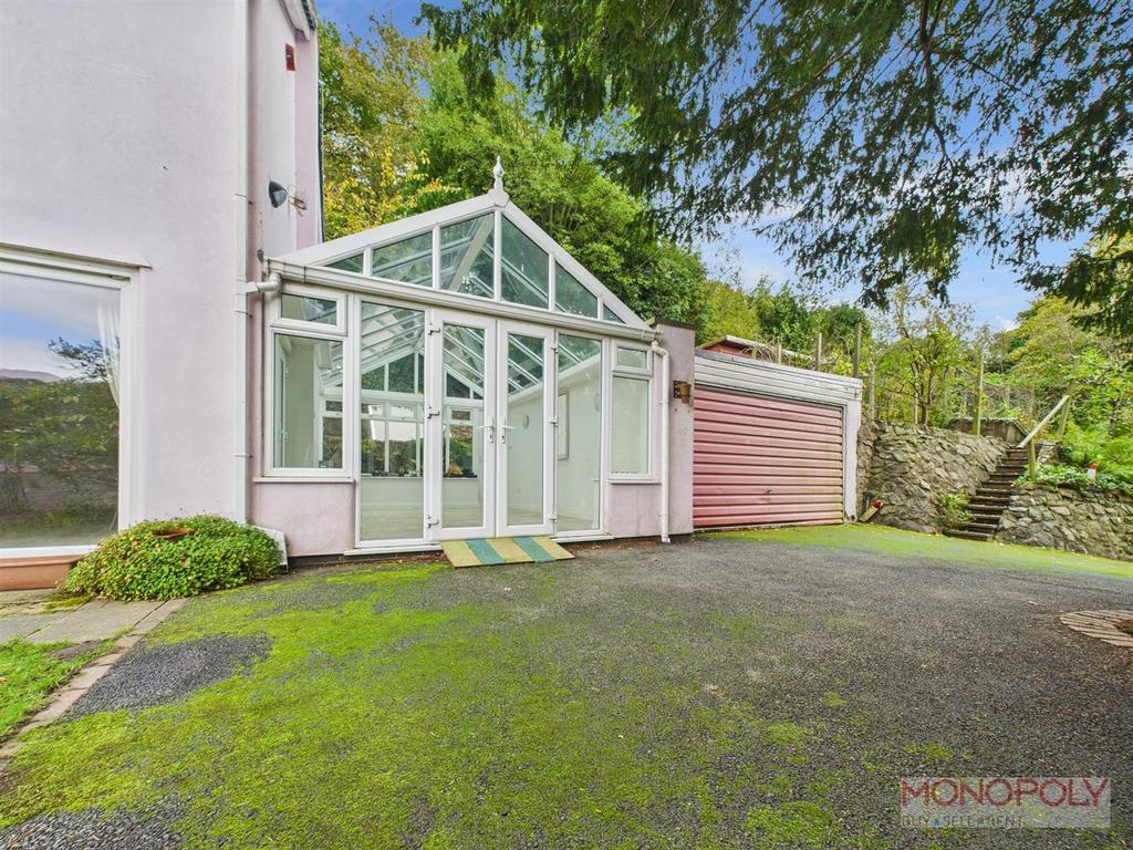 Garden Room Garage