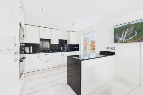 4 bedroom detached house for sale, Hawker Way, Pineham, NN4 9EW