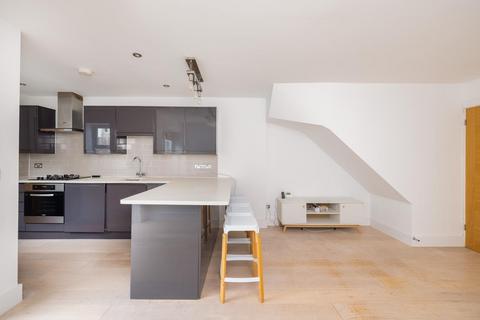 3 bedroom terraced house for sale, Park Mews, Victoria Park