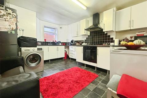 3 bedroom terraced house for sale, St. Saviours Road, Leicester LE5