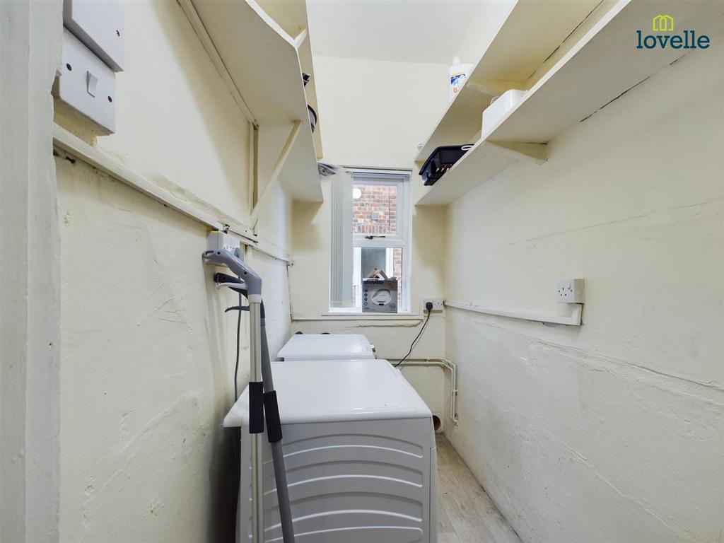 CAM01383 G0-PR0107-STILL006.jpg