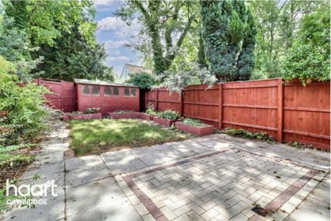 4 bedroom terraced house to rent, Stansgate Avenue, CAMBRIDGE