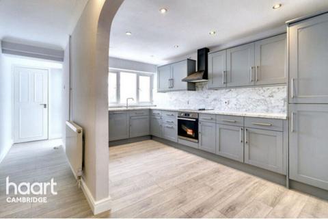 4 bedroom terraced house to rent, Stansgate Avenue, CAMBRIDGE
