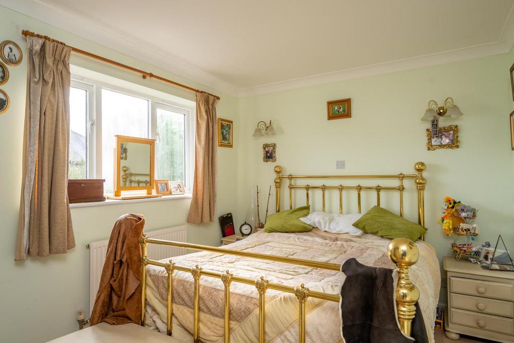Bedroom 2.jpg