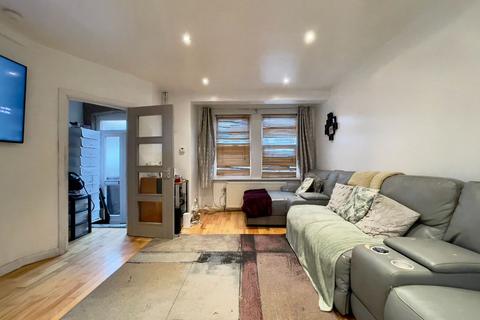 undefined, Craven Gardens, Barking