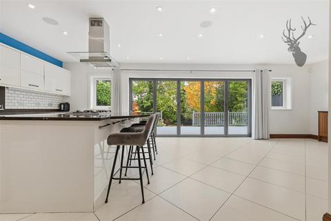 4 bedroom house for sale, The Glade, Woodford Green IG8