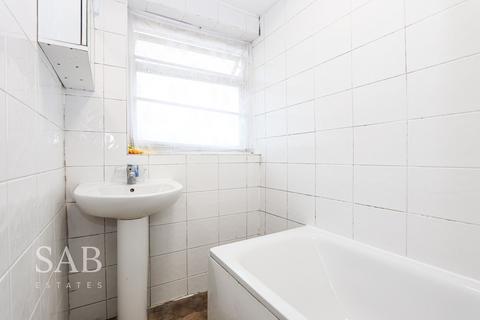 undefined, Currey Road, Greenford, UB6