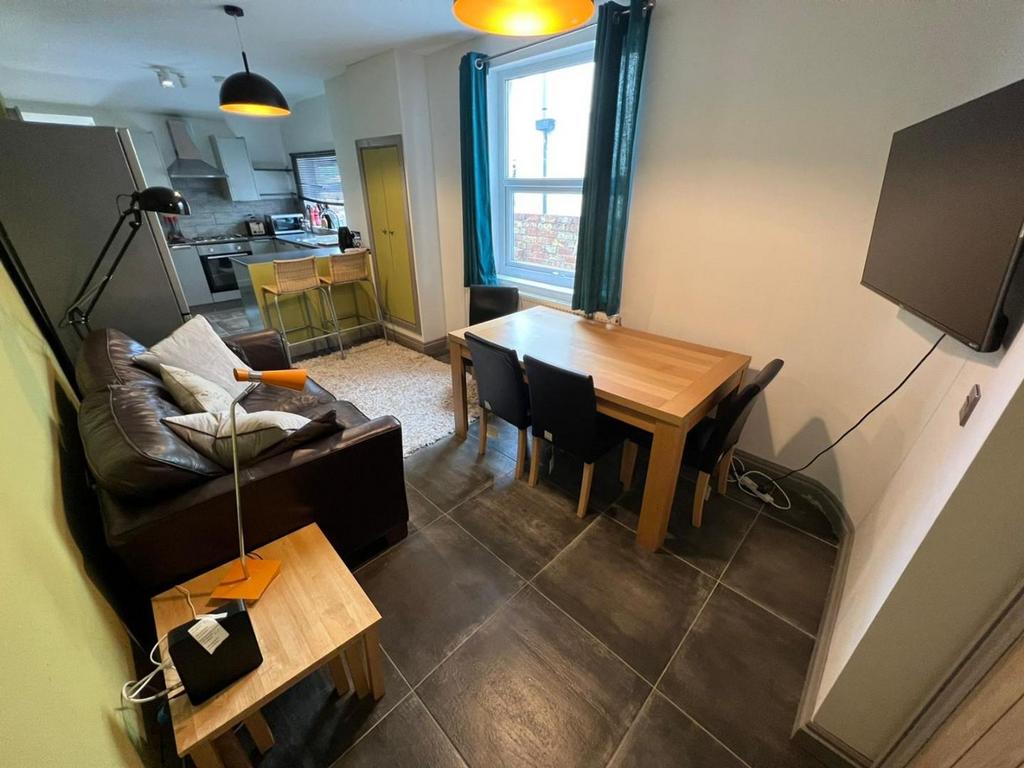 Open / Plan