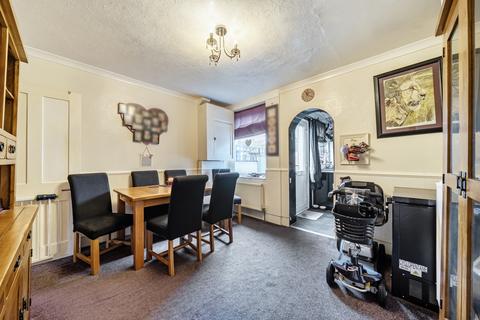 3 bedroom end of terrace house for sale, Gordon Road, Kent TN4