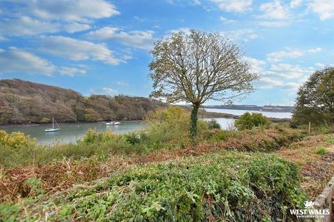 undefined, Milton Crescent, Milford Haven