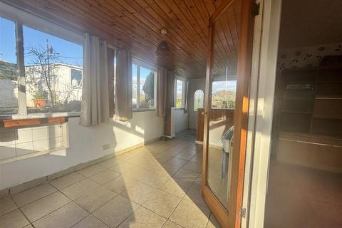 2 bedroom detached bungalow for sale, Milton Crescent, Milford Haven