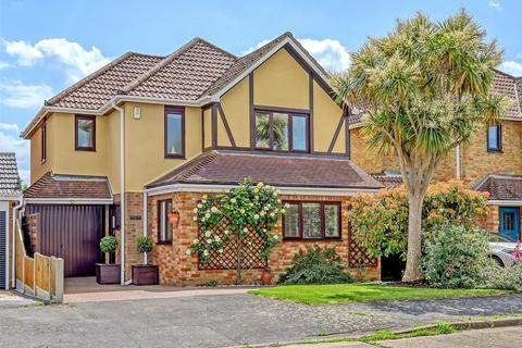 4 bedroom detached house for sale, Victoria Drive, Great Wakering, Essex, SS3