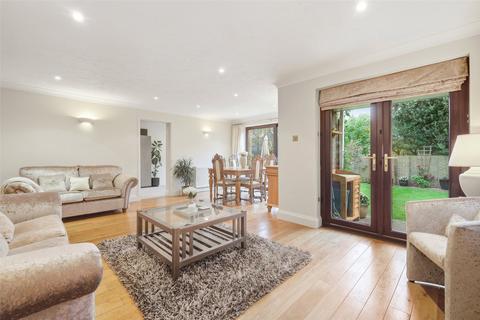 4 bedroom detached house for sale, Victoria Drive, Great Wakering, Essex, SS3