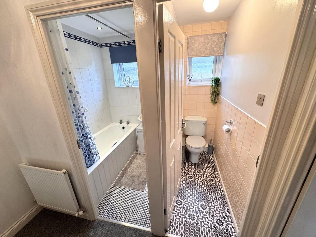 BATHROOM & SEPARATE WC