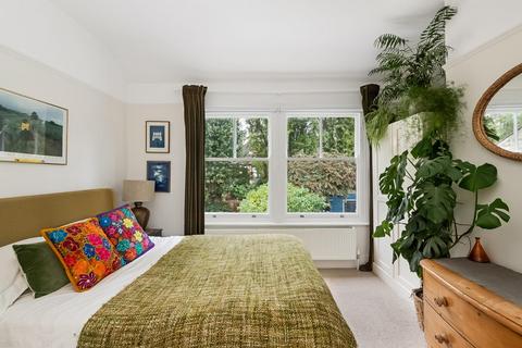 19b Princethorpe Road, London, SE26 4PF
