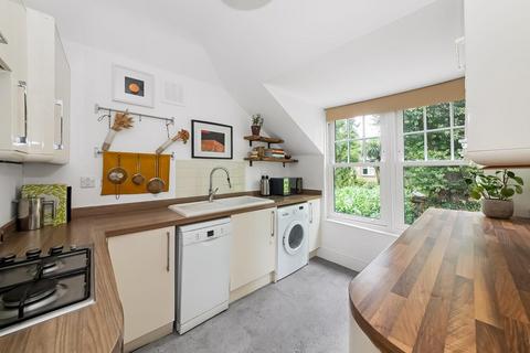 19b Princethorpe Road, London, SE26 4PF