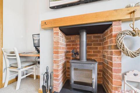 3 bedroom semi-detached house for sale, Top Road, Summerhill, Wrexham