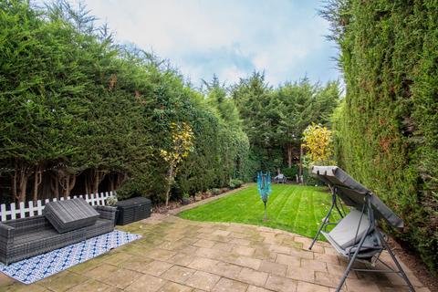 3 bedroom semi-detached house for sale, Peters Drive, Humberstone