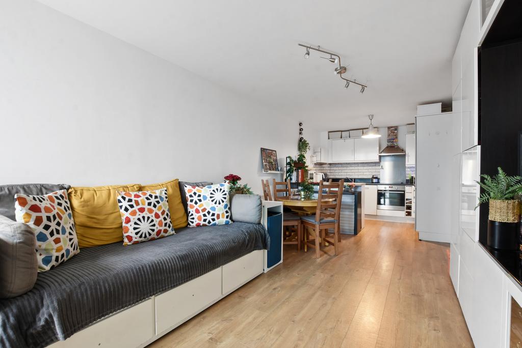 Reception &#43; Kitchen