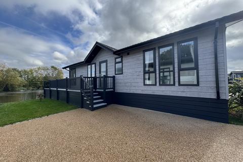 undefined, Staines-upon-Thames, Surrey, TW18